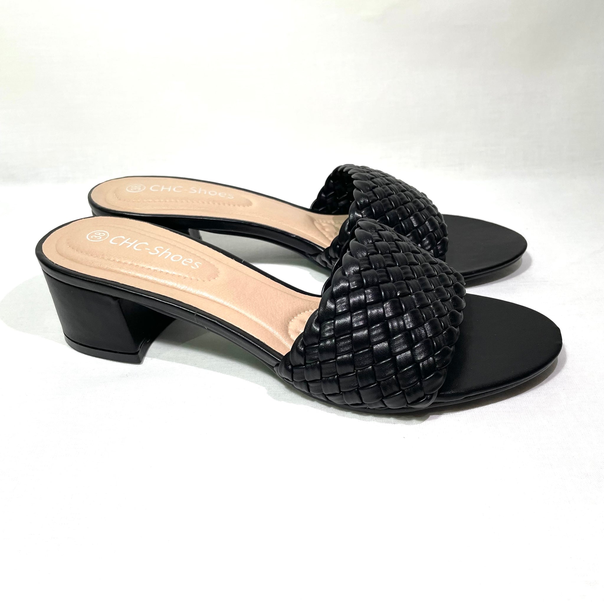 Mule noire à bande tressé